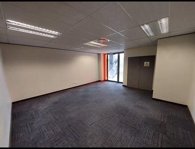 431M² OFFICE TO LET IN BEDFORDVIEW